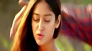 Ileana D'cruz Super-hot Smooching Sequences Voice-over 'round with respect to On touching Voice-over 'round with respect to 28